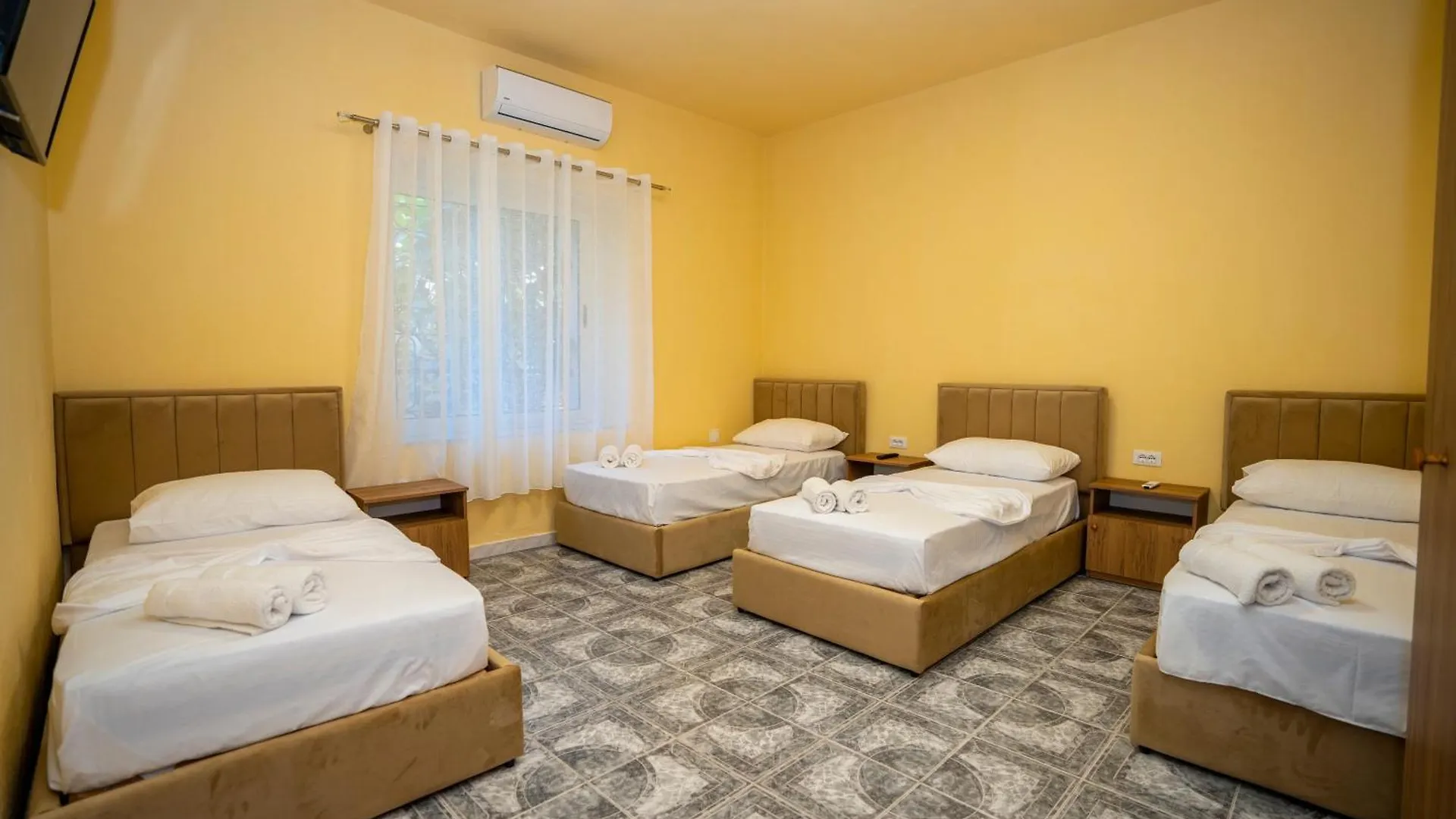 Siesta Hostel - City Center Shkodër 0*,  Albanien