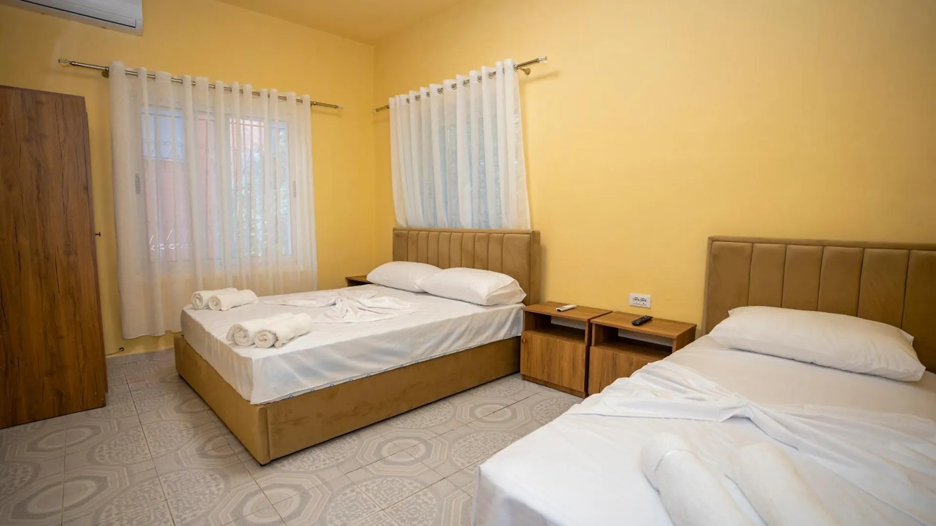 Siesta Hostel - City Center Shkodër